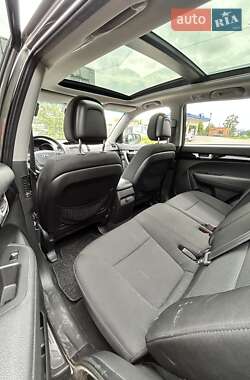 Позашляховик / Кросовер Kia Sorento 2012 в 