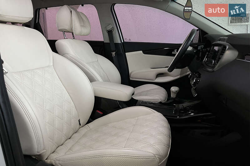 Позашляховик / Кросовер Kia Sorento 2018 в Шептицькому