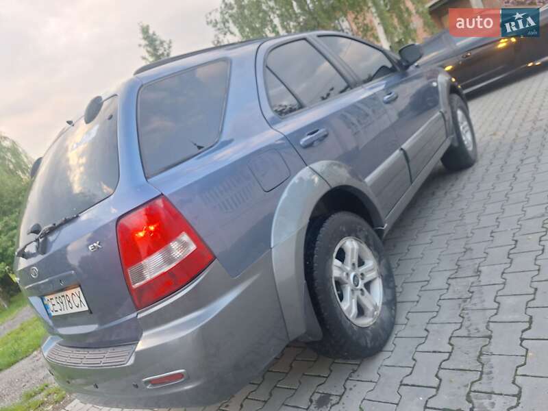 Внедорожник / Кроссовер Kia Sorento 2004 в Черновцах