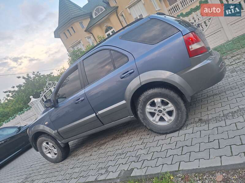 Внедорожник / Кроссовер Kia Sorento 2004 в Черновцах