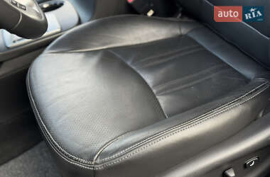 Позашляховик / Кросовер Kia Sorento 2010 в 