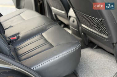 Позашляховик / Кросовер Kia Sorento 2010 в 
