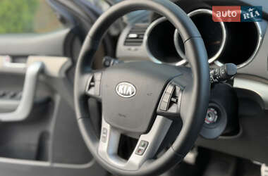 Позашляховик / Кросовер Kia Sorento 2010 в 