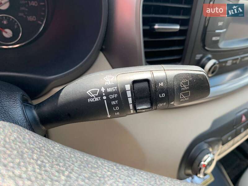 Позашляховик / Кросовер Kia Sorento 2015 в Києві