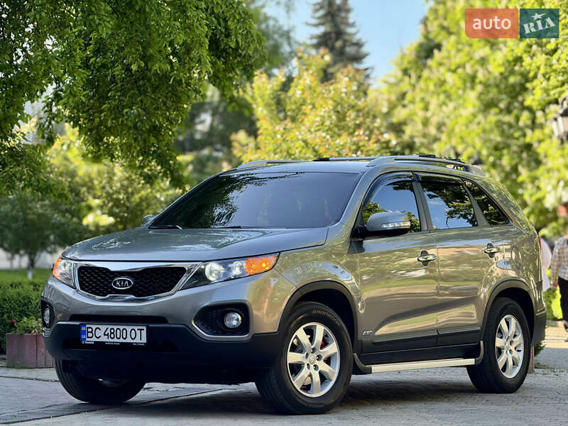 Внедорожник / Кроссовер Kia Sorento 2010 в Выгоде