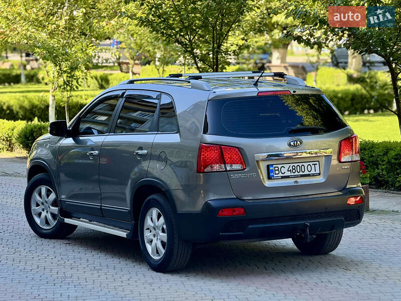 Внедорожник / Кроссовер Kia Sorento 2010 в Выгоде