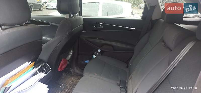 Позашляховик / Кросовер Kia Sorento 2015 в Дніпрі