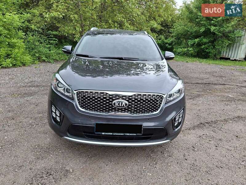 Внедорожник / Кроссовер Kia Sorento 2016 в Полтаве