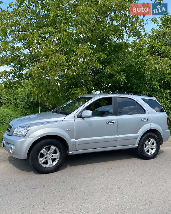 Внедорожник / Кроссовер Kia Sorento 2005 в 