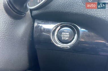 Внедорожник / Кроссовер Kia Sorento 2014 в 