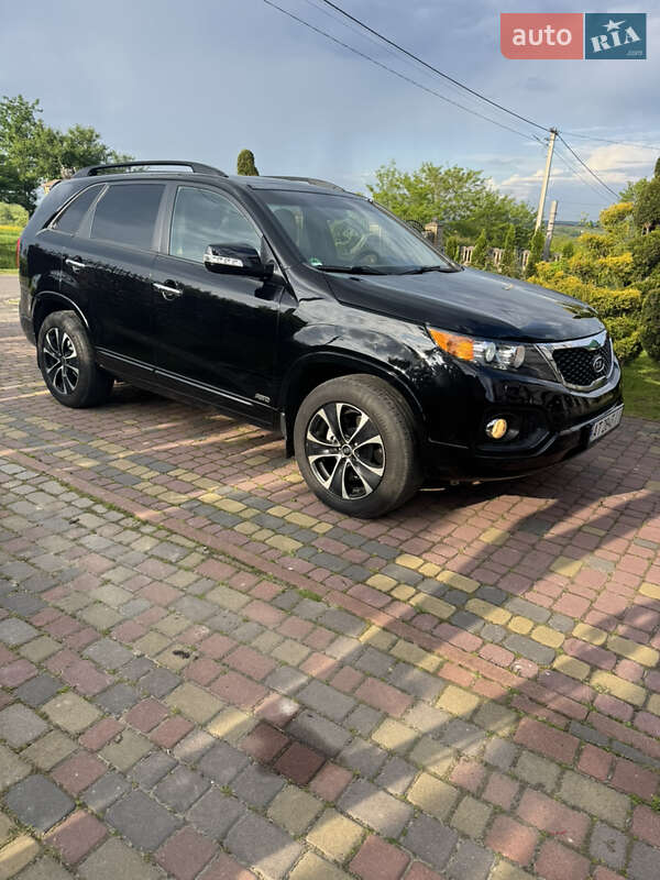 Внедорожник / Кроссовер Kia Sorento 2012 в 