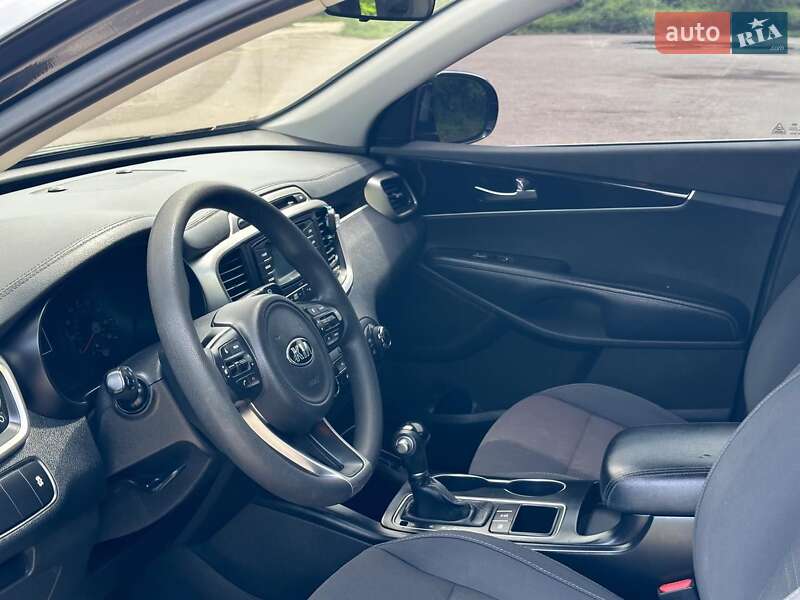 Позашляховик / Кросовер Kia Sorento 2016 в Самборі