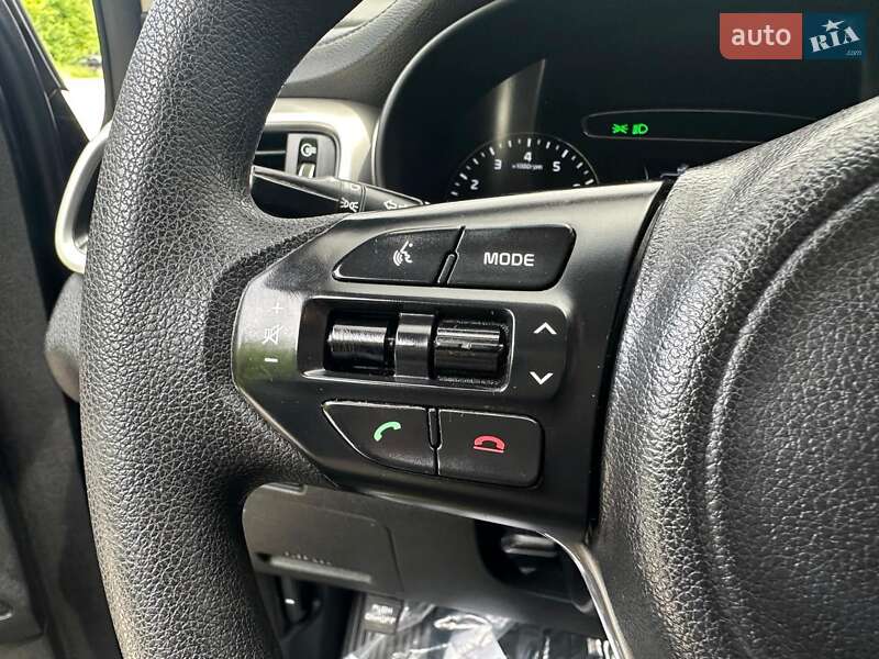 Позашляховик / Кросовер Kia Sorento 2016 в Самборі