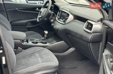 Внедорожник / Кроссовер Kia Sorento 2019 в 