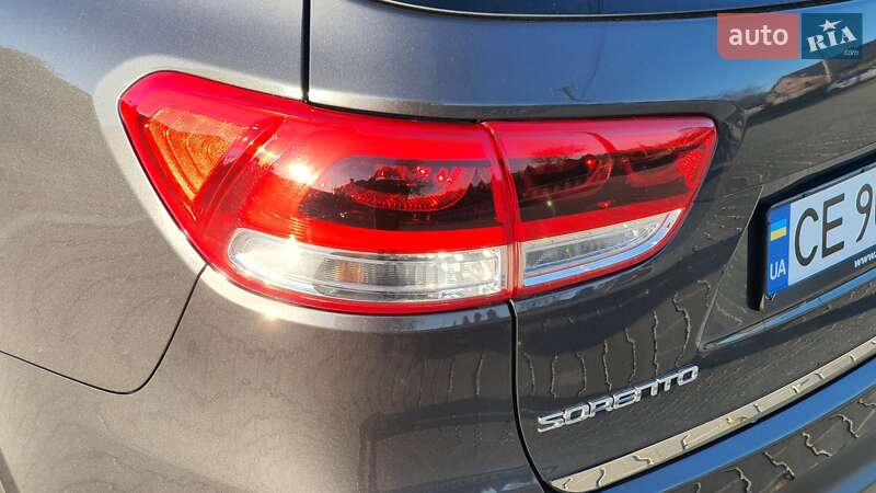 Позашляховик / Кросовер Kia Sorento 2015 в Чернівцях