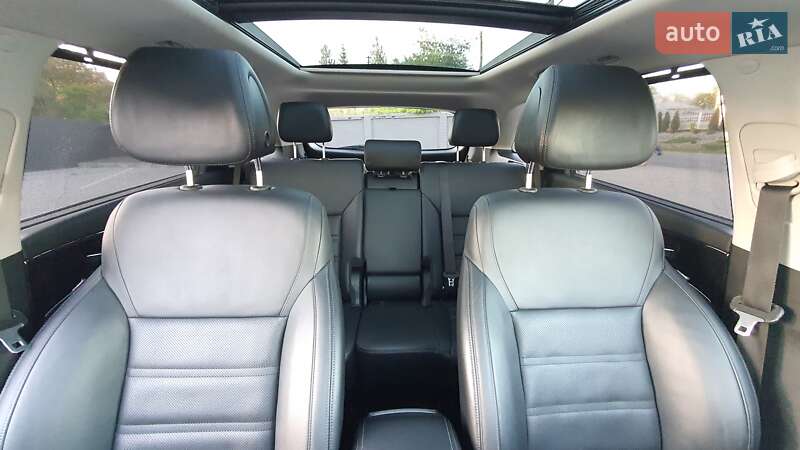 Позашляховик / Кросовер Kia Sorento 2015 в Чернівцях