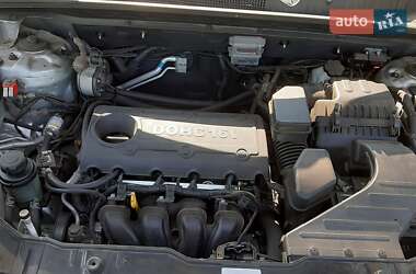 Позашляховик / Кросовер Kia Sorento 2012 в 