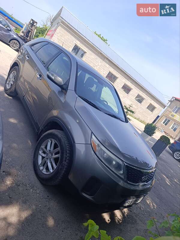 Внедорожник / Кроссовер Kia Sorento 2013 в 