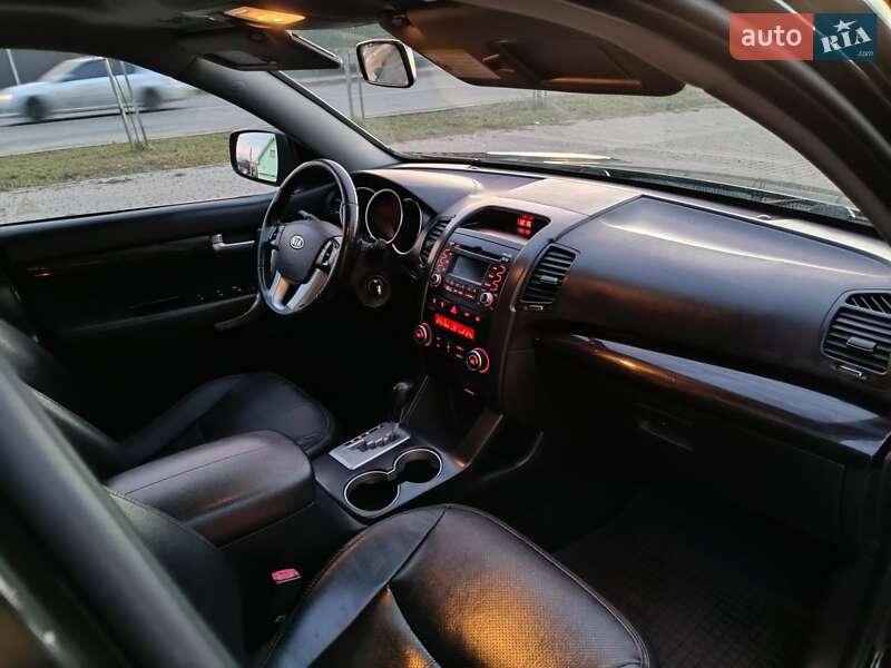 Позашляховик / Кросовер Kia Sorento 2010 в Коломиї