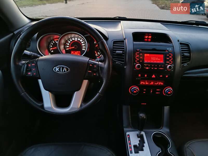 Позашляховик / Кросовер Kia Sorento 2010 в Коломиї