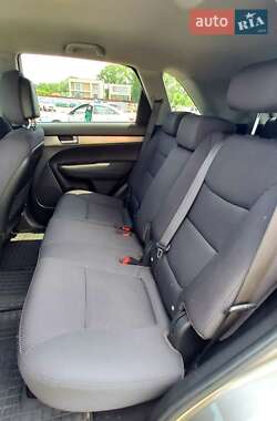Позашляховик / Кросовер Kia Sorento 2010 в 
