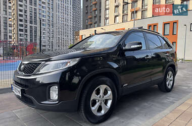 Позашляховик / Кросовер Kia Sorento 2013 в 