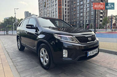 Позашляховик / Кросовер Kia Sorento 2013 в 