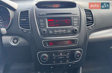 Позашляховик / Кросовер Kia Sorento 2013 в 