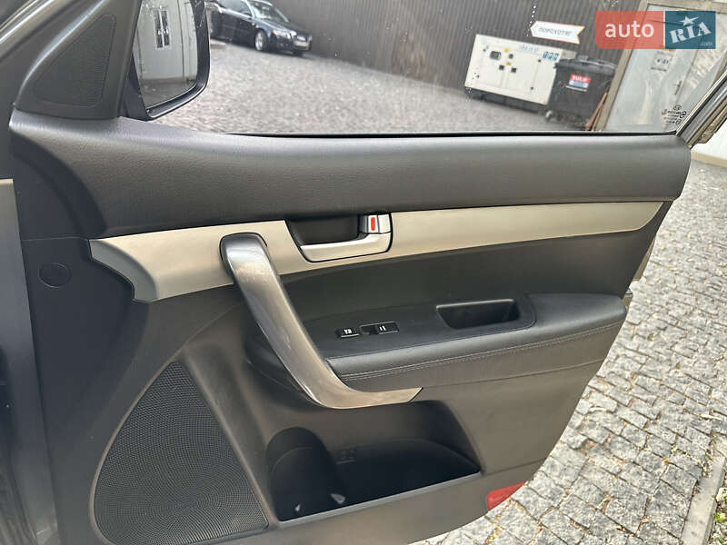 Позашляховик / Кросовер Kia Sorento 2012 в Києві