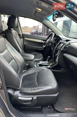 Внедорожник / Кроссовер Kia Sorento 2012 в 