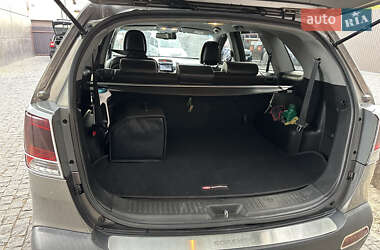 Внедорожник / Кроссовер Kia Sorento 2012 в 