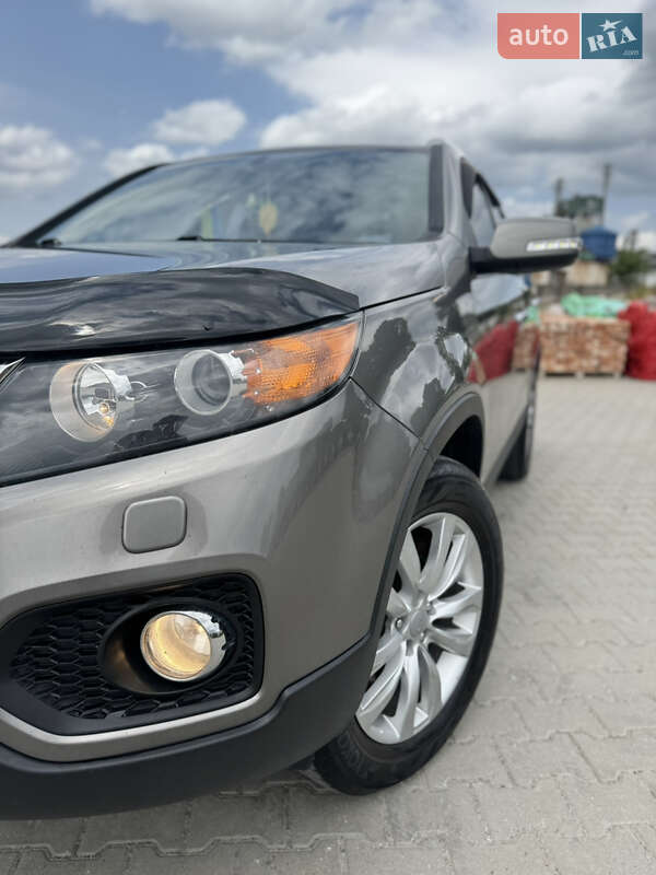 Позашляховик / Кросовер Kia Sorento 2012 в Скалаті