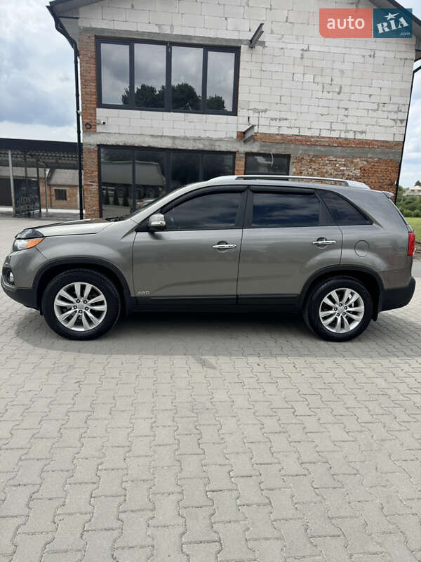 Позашляховик / Кросовер Kia Sorento 2012 в Скалаті