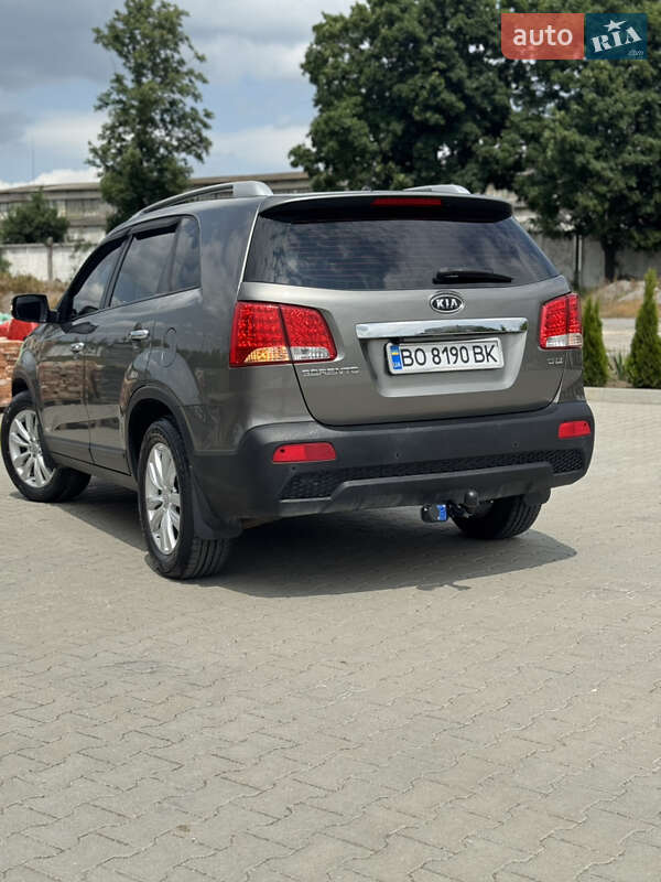 Позашляховик / Кросовер Kia Sorento 2012 в Скалаті
