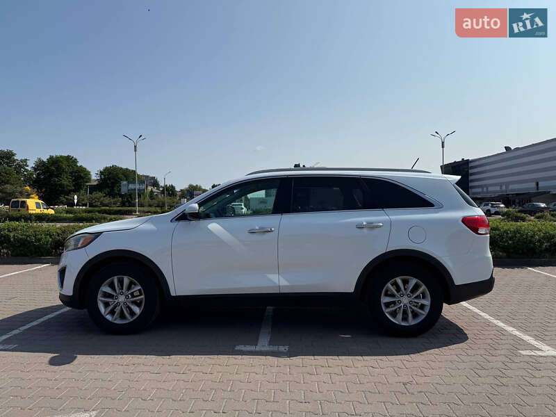 Внедорожник / Кроссовер Kia Sorento 2015 в Житомире фото 3 Внедорожник / Кроссовер Kia Sorento 2015 в Житомире