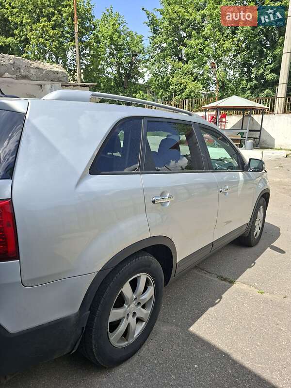 Внедорожник / Кроссовер Kia Sorento 2010 в Харькове