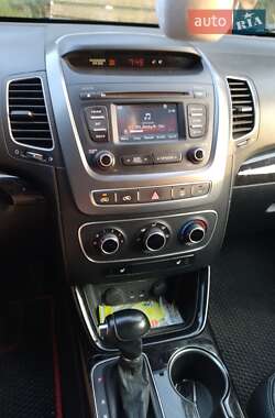 Внедорожник / Кроссовер Kia Sorento 2014 в 