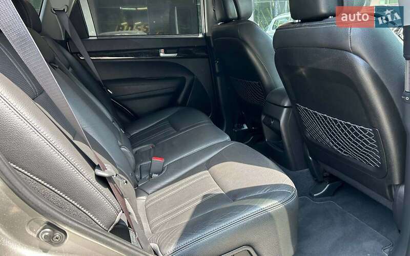 Внедорожник / Кроссовер Kia Sorento 2014 в Черновцах