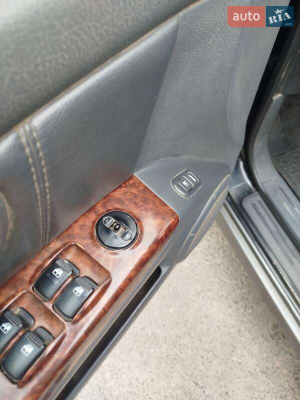 Внедорожник / Кроссовер Kia Sorento 2003 в Лысянке