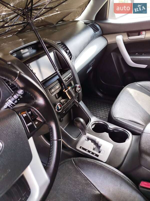 Внедорожник / Кроссовер Kia Sorento 2010 в Ильинцах