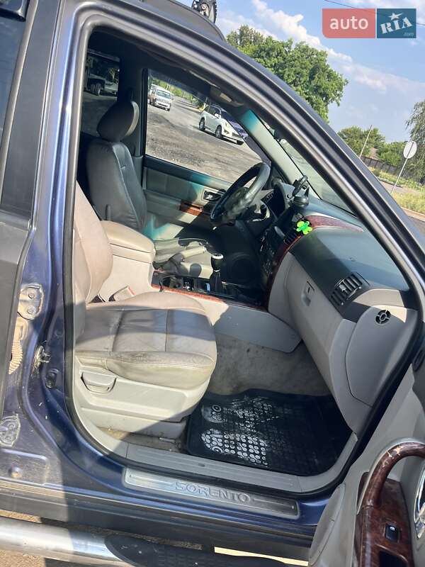 Внедорожник / Кроссовер Kia Sorento 2003 в Краматорске