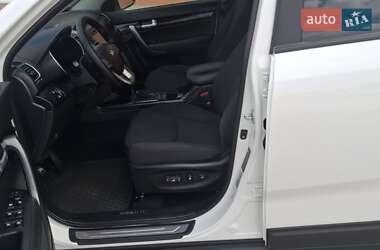 Внедорожник / Кроссовер Kia Sorento 2014 в 