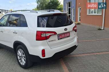 Внедорожник / Кроссовер Kia Sorento 2014 в 