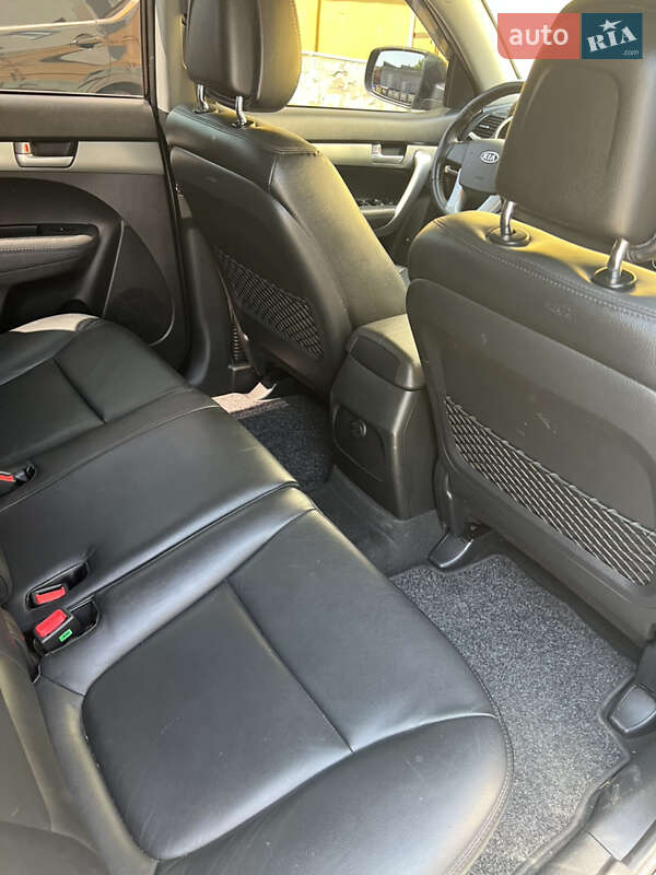 Позашляховик / Кросовер Kia Sorento 2011 в Львові