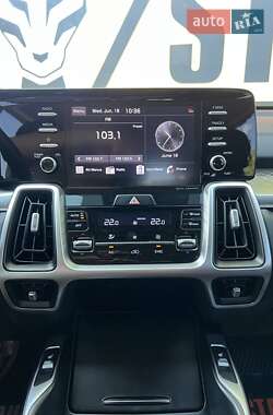 Внедорожник / Кроссовер Kia Sorento 2020 в 