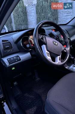 Внедорожник / Кроссовер Kia Sorento 2012 в 