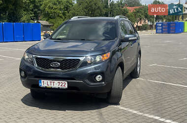 Позашляховик / Кросовер Kia Sorento 2012 в 