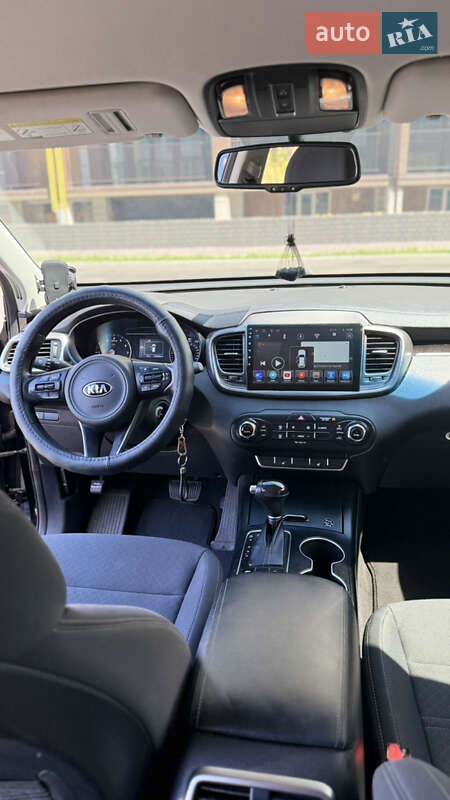 Внедорожник / Кроссовер Kia Sorento 2017 в Киеве