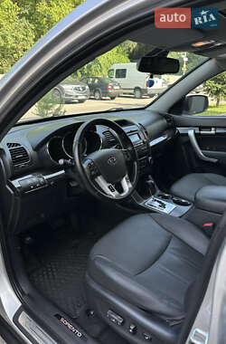 Внедорожник / Кроссовер Kia Sorento 2011 в 