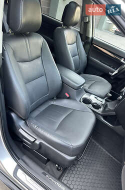Внедорожник / Кроссовер Kia Sorento 2011 в 